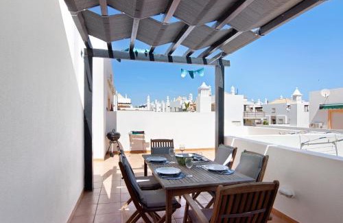Conceicao e Cabanas de Tavira Apartment | Relax at Quinta Gomeira 146: Family-Friendly with Pool