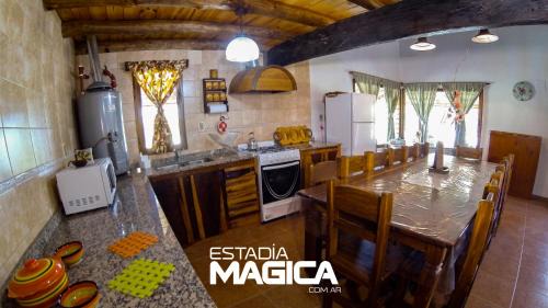 San Rafael House | Oceanfront Quinta Jensen: Guest Rated 9.1 with Pool Access