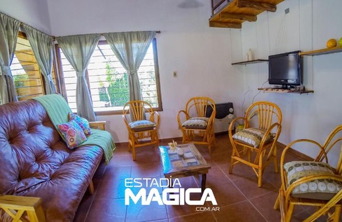 San Rafael House | Oceanfront Quinta Jensen: Guest Rated 9.1 with Pool Access