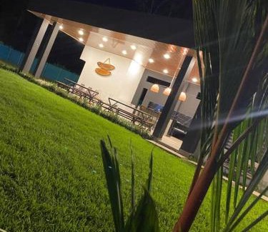 Restrepo Villa | Discover Quinta La Bonita: Family-Friendly & Pet Welcoming