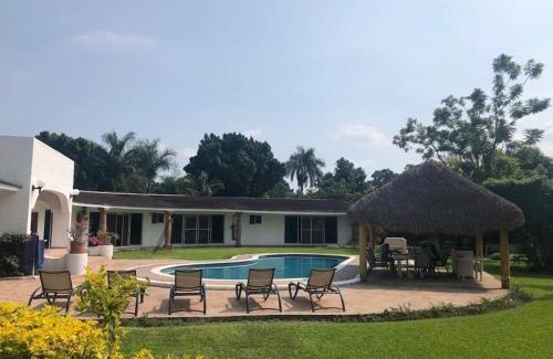Yautepec Villa | Relax at Quinta Los Soles: Family-Friendly Oasis with Pool