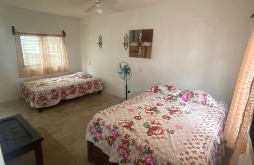 Santiago House | Experience Quinta los Tercos: Minutes from Cola de Caballo