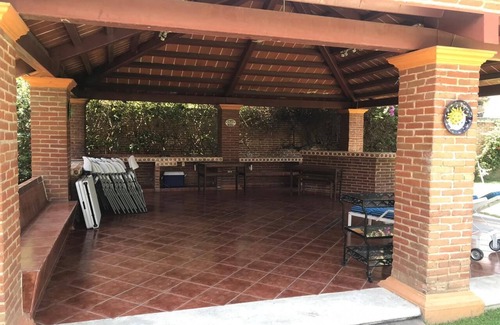 Tlaltizapan House | Discover Quinta Los Tulipanes for Your Next Getaway