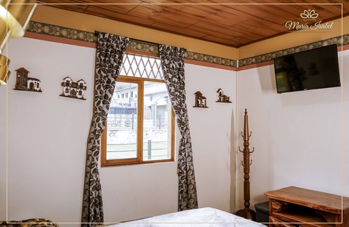 Gualaceo House | Relax at Quinta María Isabel with Spa and Family Amenities