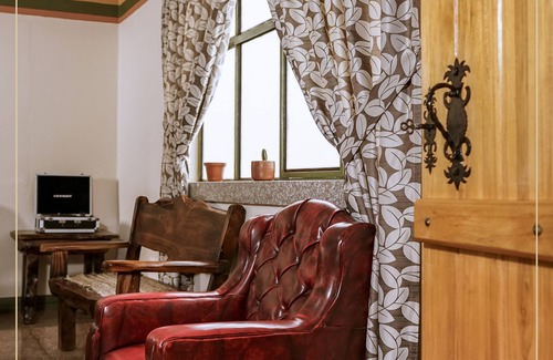 Gualaceo House | Relax at Quinta María Isabel with Spa and Family Amenities