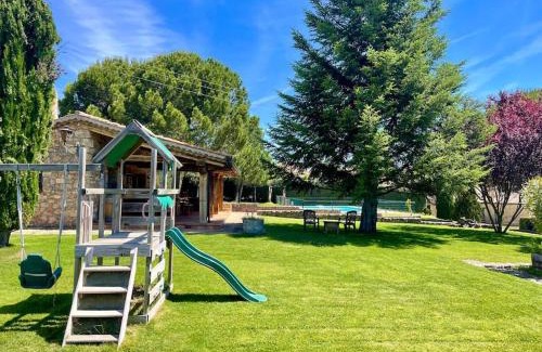 La Lastrilla House | Experience Quinta Mazagatos Segovia: 4-Star Oasis with Pool