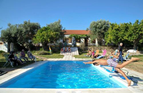 Alagoa House | Discover Quinta Paraiso: Oceanfront Family Retreat