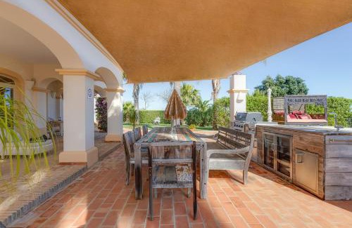 Atalaia Villa | Relax at Quinta Paraiso - A Family-Friendly Oasis