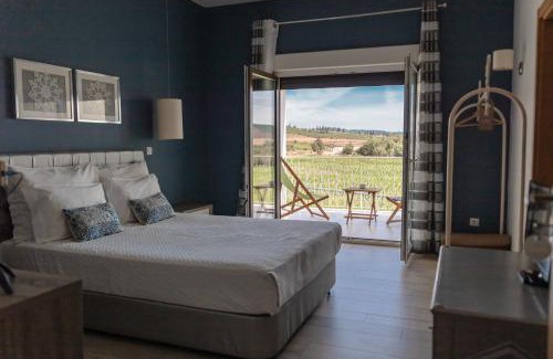 Fundao House | Discover Quinta Ponte da Capinha: Rated 9.4/10 with Pool