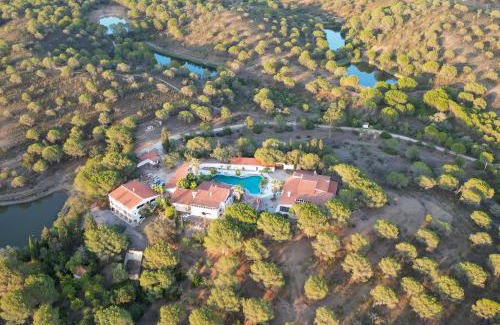 Silves Apartment | Quinta do Vale Courtyard Sunrise