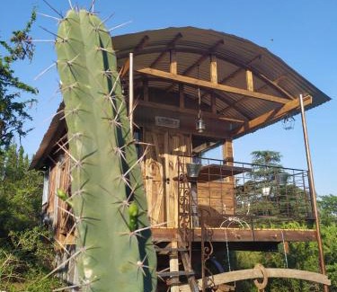Jose de la Quintana House | Experience Quinta Santana: 4-Star Family-Friendly Retreat