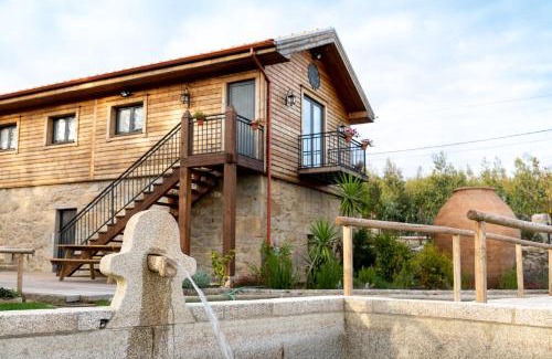 Arouca Apartment | Quinta Ze do Coval: Oceanfront Oasis with Pool & Dining