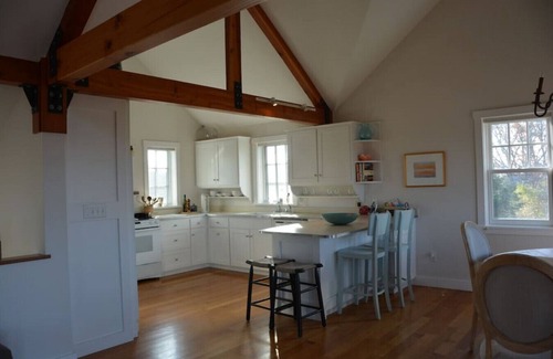 Chilmark House | Idyllic Chilmark Retreat - Family-Friendly with Kitchen Access