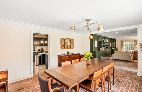 Southampton House | Ideal Hamptons Retreat: 6 Bedrooms, Pool & Pet Friendly