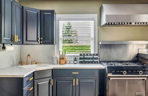 Southampton House | Ideal Hamptons Retreat: 6 Bedrooms, Pool & Pet Friendly