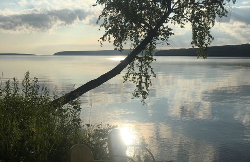 Bayfield House | Experience Raspberry Bay: Pet-Friendly Lake House Retreat