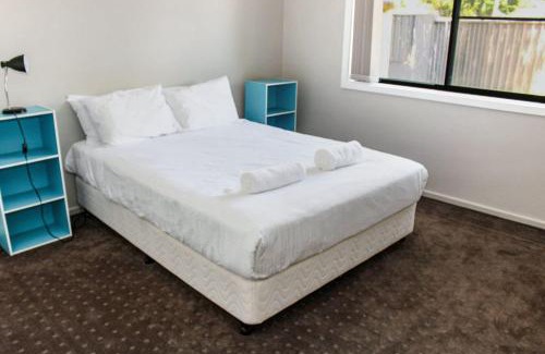 North Tamworth House | Family-Friendly Escape at Quintet 1 157 - Rated 8/10