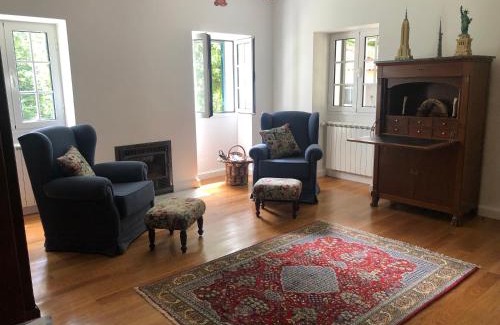 Camacha Villa | Pet-Friendly Retreat: Quintinha de Palmyra - 4 Star, Rated 10/10