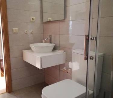 Castro Daire House | Top-Rated Quintinha dos Emigrantes with Family-Friendly Amenities