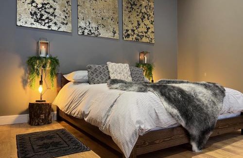 Llanbrynmair Ski Chalet | Unique Luxury Retreat with Family and Pet-Friendly Amenities