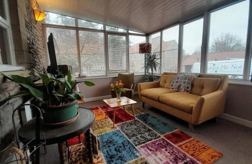Cannards Grave House | Unique Mid-Century Holiday Home: Pet and Child Friendly