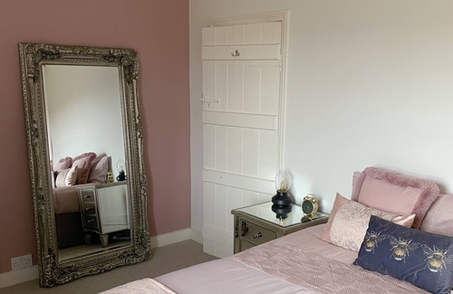 Rendlesham Cottage | Quirky Victorian Farm Cottage by Rendlesham Forest