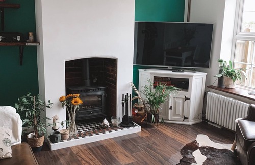 Rendlesham Cottage | Quirky Victorian Farm Cottage by Rendlesham Forest