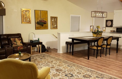 Denison House | Charming Country Retreat - Pet Friendly with Ocean Views!