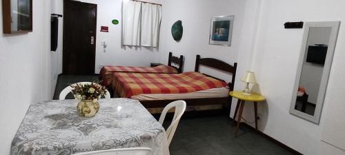 Centro Apartment | Central Quitinete Steps from the Beach, Rated 9.4/10