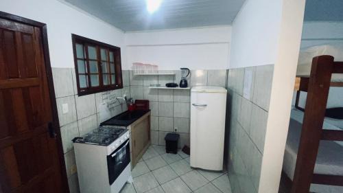 Cabo Frio Apartment | Exceptional Quitinete Standard 204 - Child Friendly Retreat