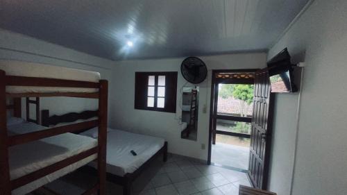 Cabo Frio Apartment | Exceptional Quitinete Standard 204 - Child Friendly Retreat