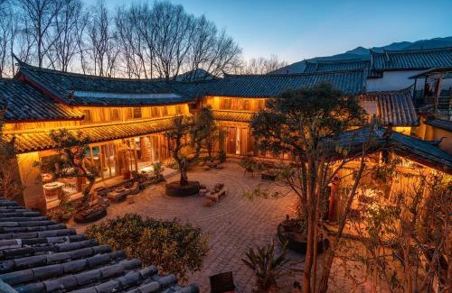 Shuhe Old Town House | Experience Qushe Snowy Mountain View Art B&B with Spa & Oceanfront