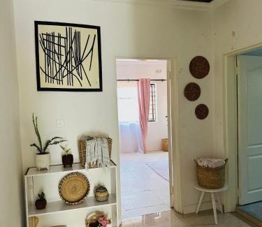 Southern Region House | Qwithu Villa, Cozy Room in Shared 4-Bedroom House