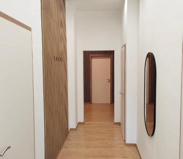 Jozsefvaros Apartment | Pet-Friendly Retreat - Home R1274 with Free Parking