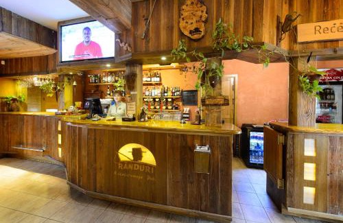 Voru Hotel | Ränduri Guesthouse: Family-Friendly Retreat with Hot Tub