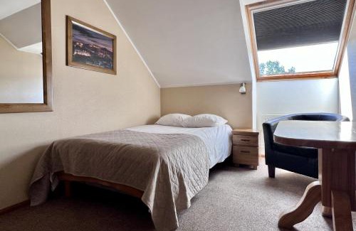 Voru Hotel | Ränduri Guesthouse: Family-Friendly Retreat with Hot Tub