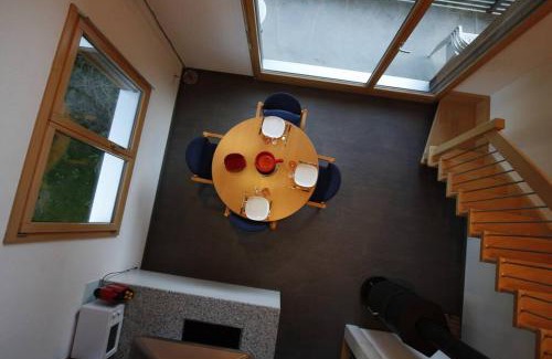 Zweisimmen Apartment | Discover GSTAAD: Cozy Duplex Chalet with Child-Friendly Options