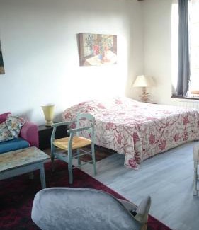 Remalard-en-Perche Apartment | Family-Friendly Rémalard Apartment with 9/10 Guest Rating