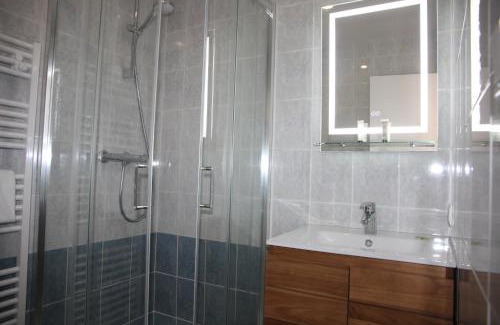 Pont Rousseau Apartment | Top-Rated Résid'Spa Loire & Sèvre - Oceanfront Retreat