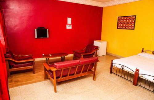 Dakar Hotel | Budget-Friendly Résidence Abdou Diouf with Oceanfront Views