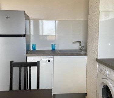 Agde Apartment | Oceanfront Getaway at Résidence Agathoise for Families