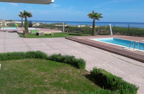 Port El Kantaoui Apartment | Beachfront Stay at Résidence Amwej Sousse with Pool Access
