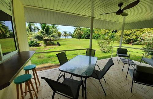 French Polynesia House | Beachfront Bliss at Résidence Apaura - 4-Star Retreat