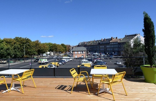 Saint-Flour Apartment | Cozy Résidence Appart'en ville - Perfect for Families