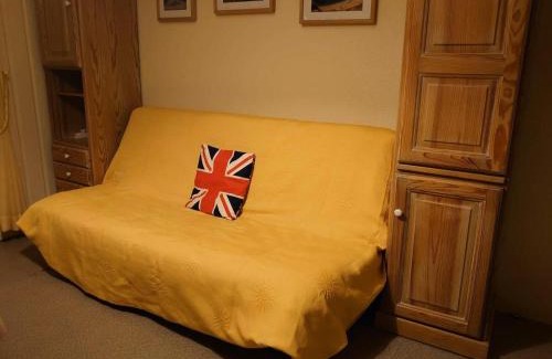 Bareges Apartment | Family-Friendly Résidence Balcons De Bareges for 5 Guests