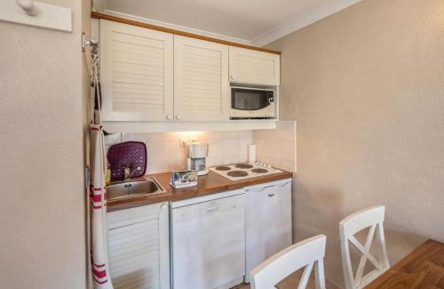 Lacanau-Ocean Apartment | Pet-Friendly Résidence Bleu Marine with Pool & Family Amenities