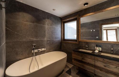 Le Praz Ski Chalet | Cozy Résidence Bois Des Barmes - Ideal for Families & Pets