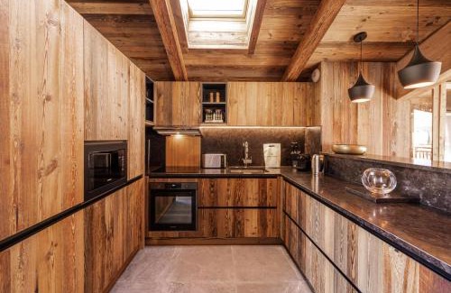 Le Praz Ski Chalet | Cozy Résidence Bois Des Barmes - Ideal for Families & Pets