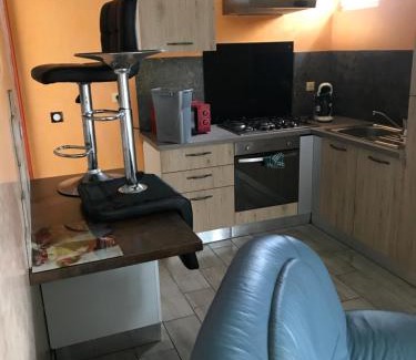Decize Apartment | Welcoming Résidence Bord de Loire: Family-Friendly Retreat