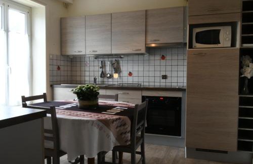 Roscoff Apartment | Child-Friendly Stay at Résidence Brizeux - Rated 8/10